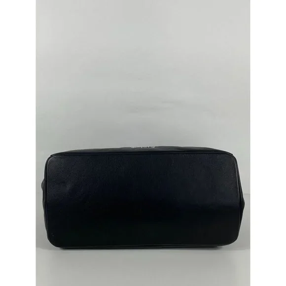 Valentino by Mario Valentino Quilted Logo Chain Strap Leather Hand Bag Blk D137 - Picture 11 of 11